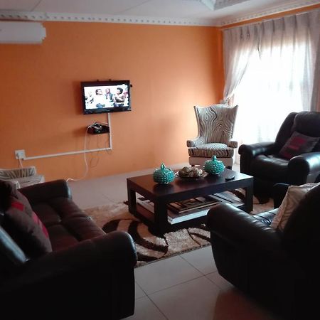 فندق بروغيرسفورتفي  Khutsong Guests House المظهر الخارجي الصورة